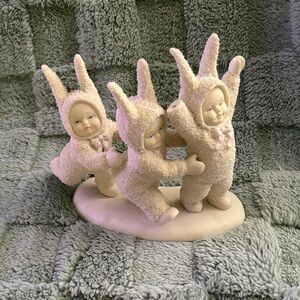 Dept 56 Springtime Stories Of The Snowbunnies Let's Do The Bunny Hop Figurine